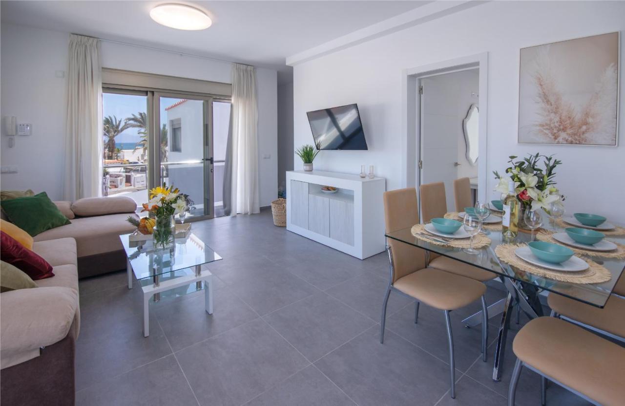 Apartment Holiday 5 Beachfront Corralejo By Holidays Home Zewnętrze zdjęcie